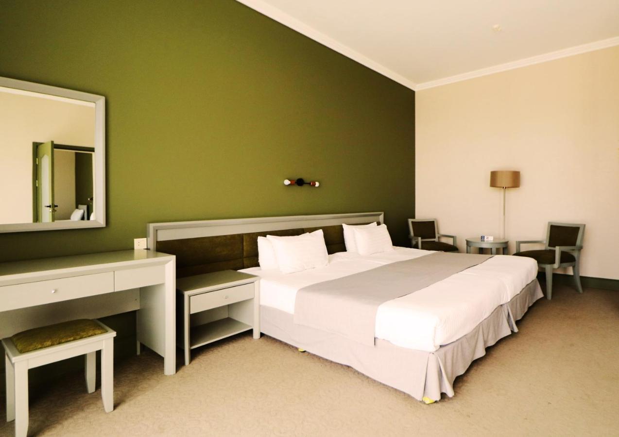 Bugaz Sea View Hotel เฮรีบอฟกา ภายนอก รูปภาพ