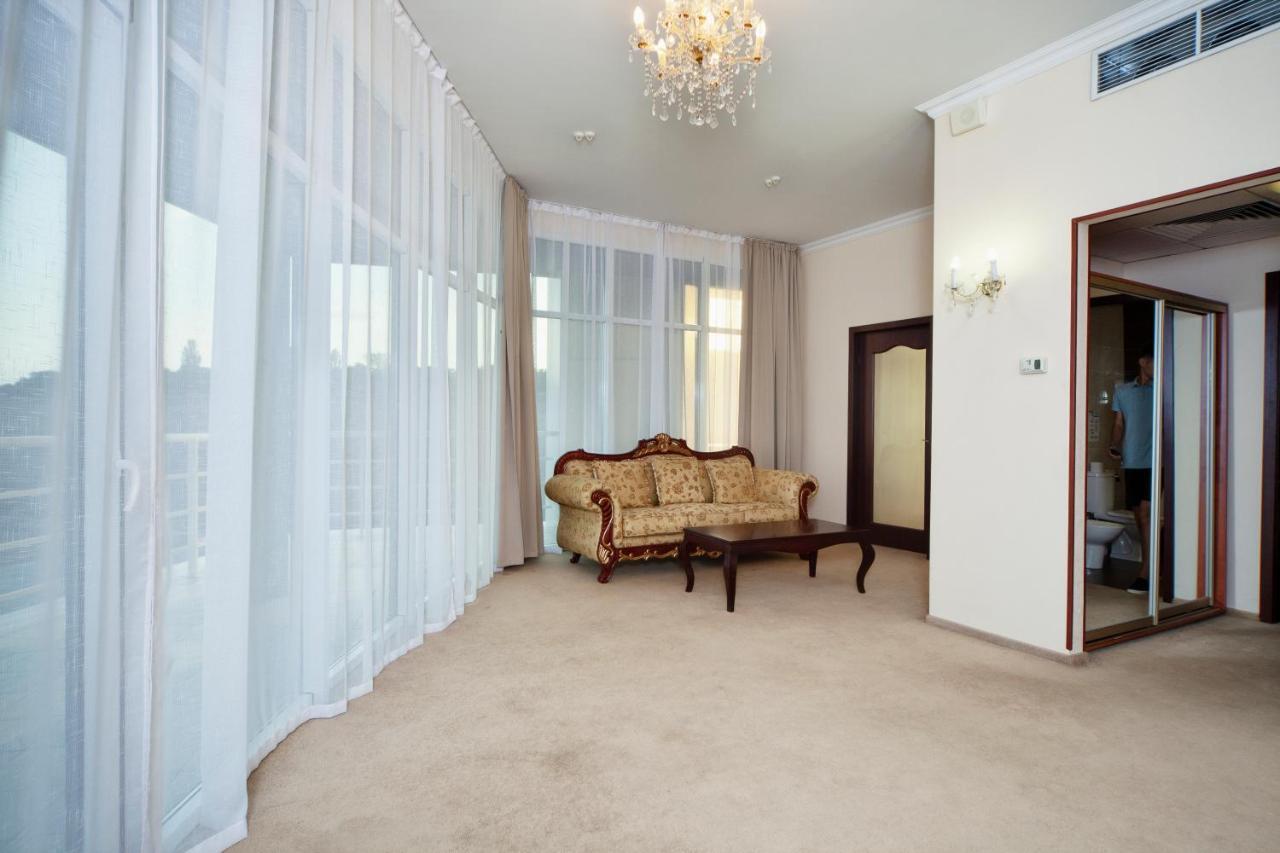 Bugaz Sea View Hotel เฮรีบอฟกา ภายนอก รูปภาพ