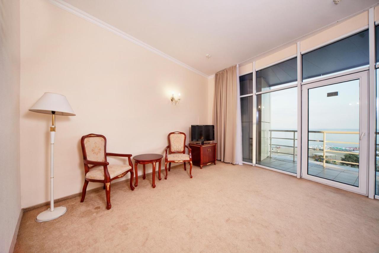 Bugaz Sea View Hotel เฮรีบอฟกา ภายนอก รูปภาพ