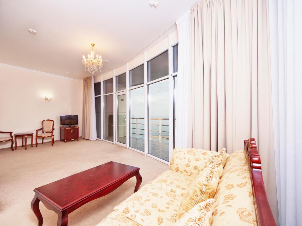 Bugaz Sea View Hotel เฮรีบอฟกา ภายนอก รูปภาพ