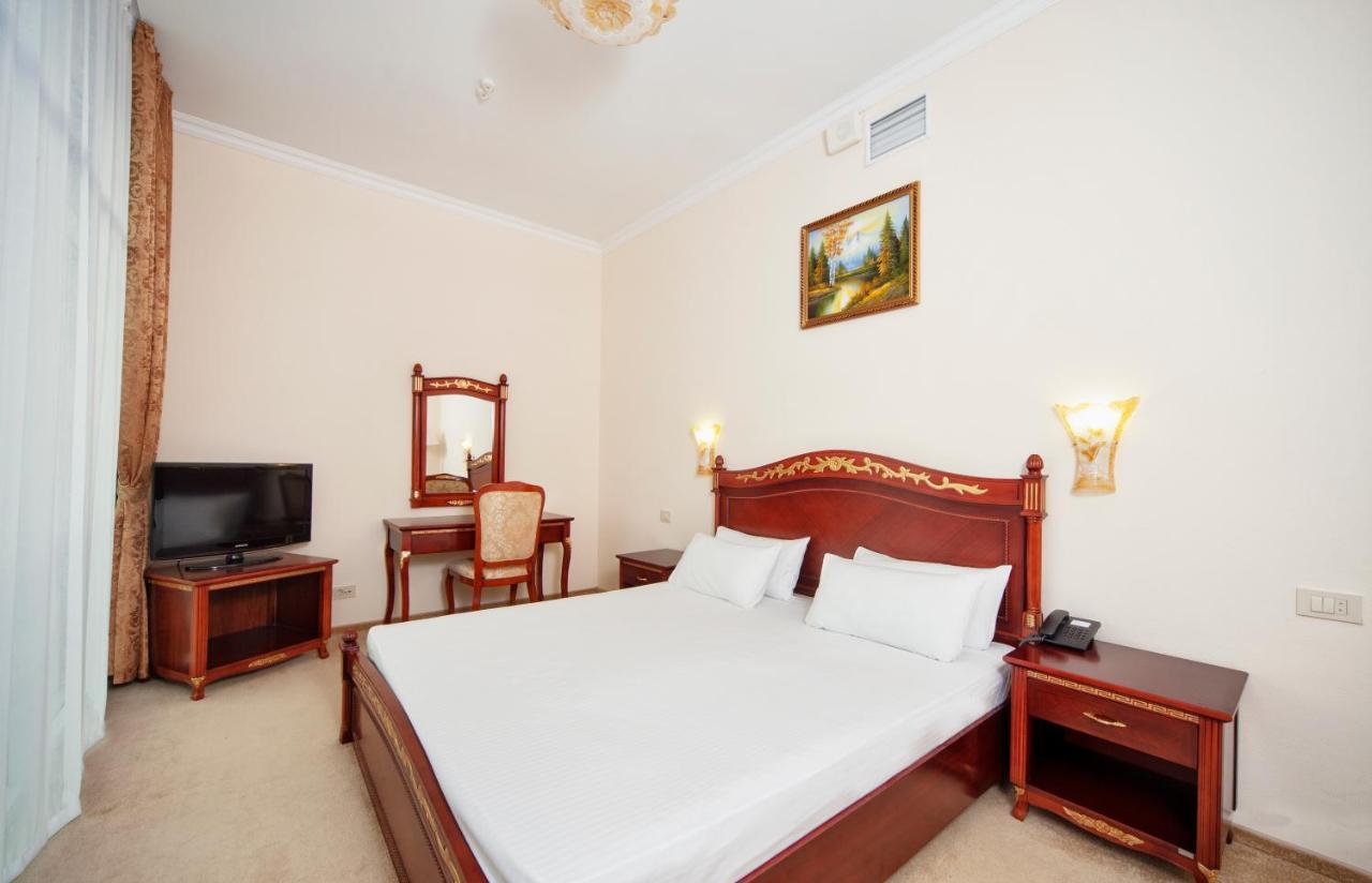 Bugaz Sea View Hotel เฮรีบอฟกา ภายนอก รูปภาพ